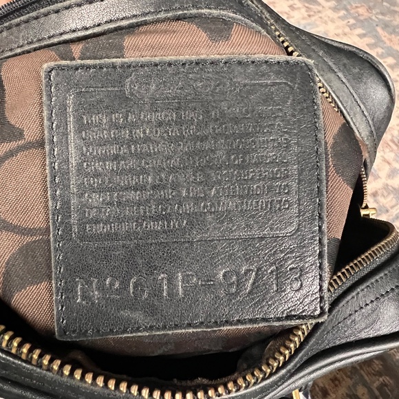 Coach Penelope Satchel 9713 - Picture 9 of 12